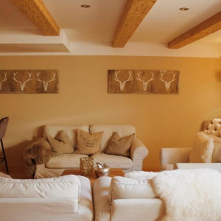 Hotel Garni - Chiemsee-Pension-Seebruck ซีออน-ซีบรูค ภายนอก รูปภาพ