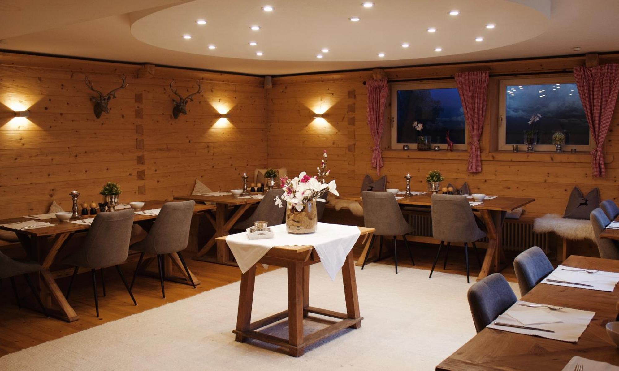 Hotel Garni - Chiemsee-Pension-Seebruck ซีออน-ซีบรูค ภายนอก รูปภาพ